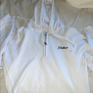 womens Hollister cropped hoodie